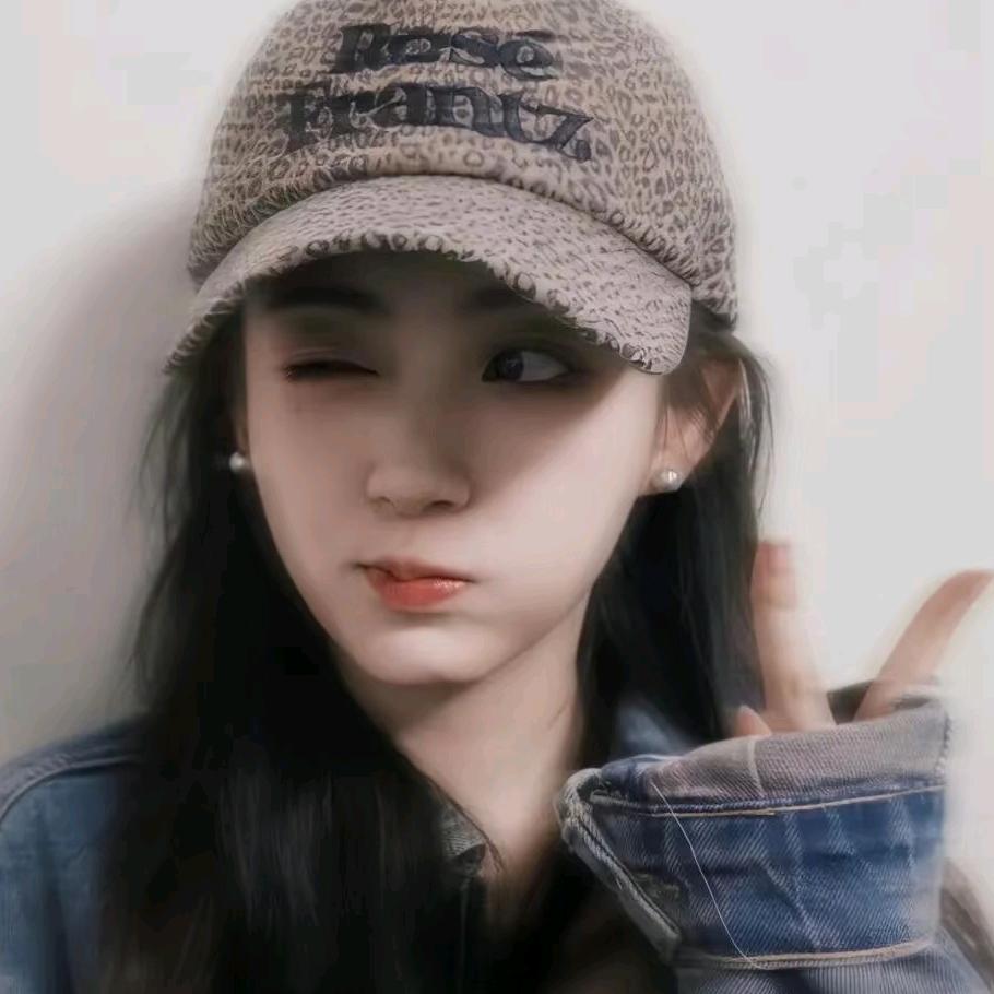 ༺ۣۖ   王ღ 囍ღ 樂🦋