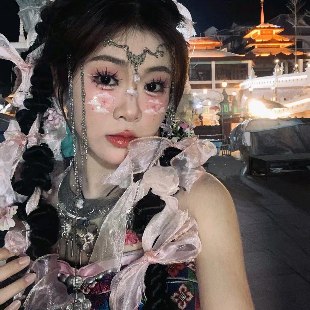 地铁悍妇（回收传世武器）