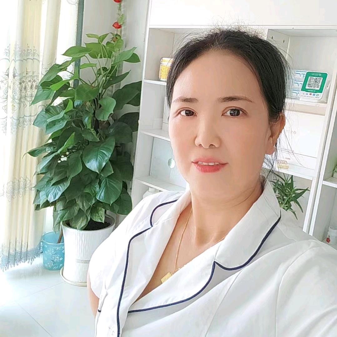 金莲，美容