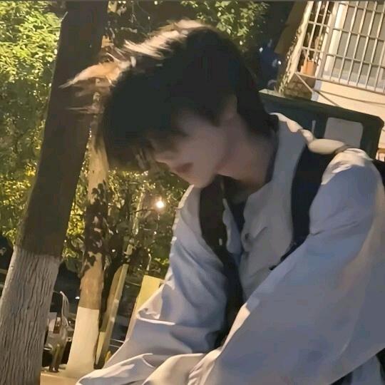 亮仔