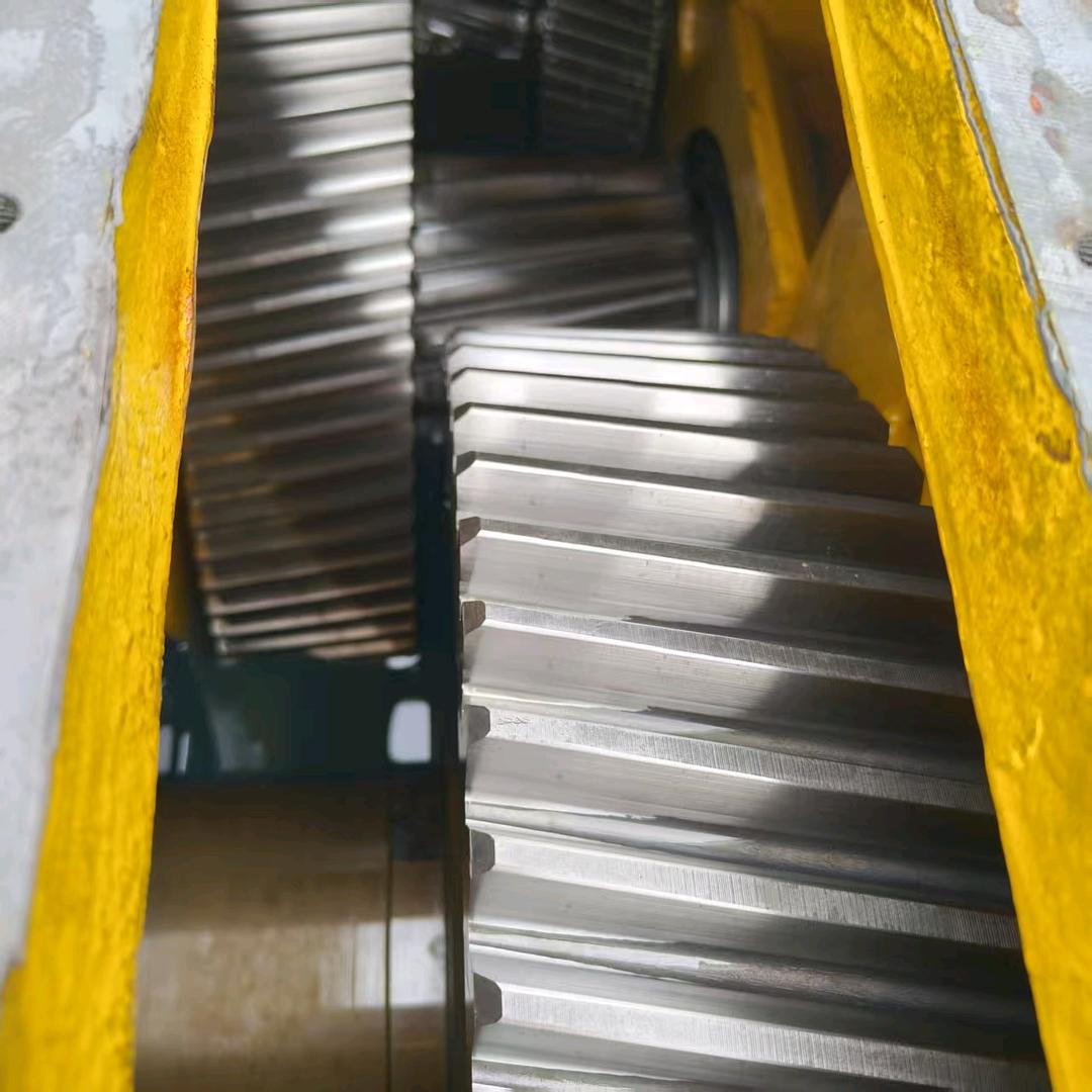 AAA购销各种二手橡胶设备