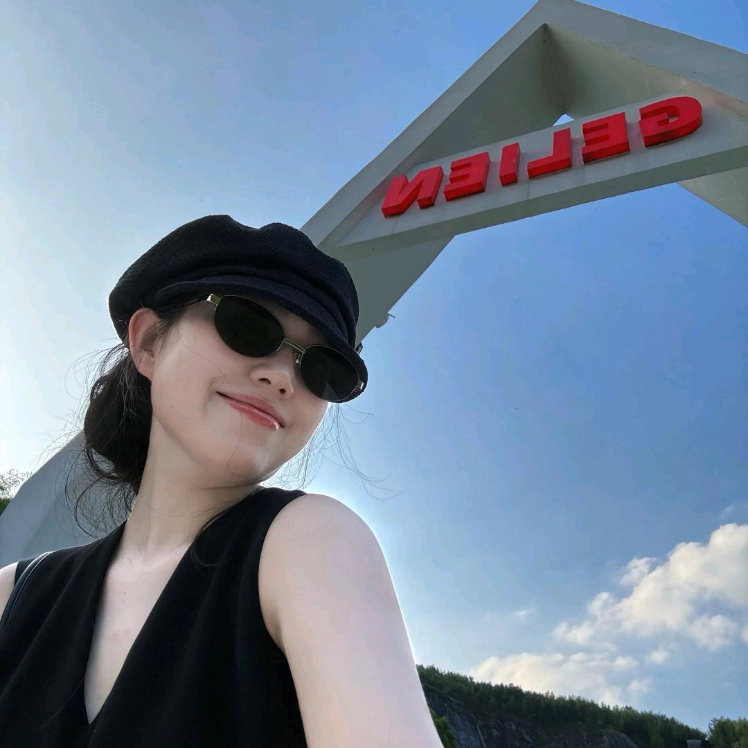 大李Dali-爆款穿搭分享