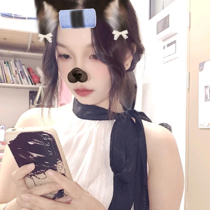 温柏灵.