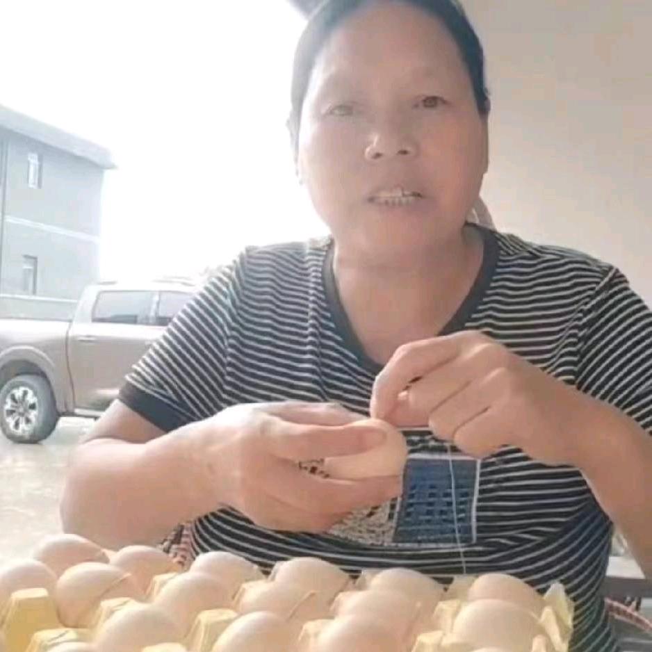管二妹大媳妇烧鸡蛋