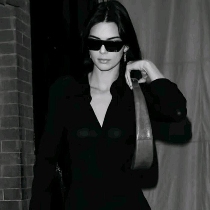 𝑿𝒊𝒂𝒐拉、