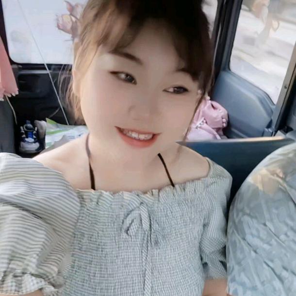 90后的，姜清清