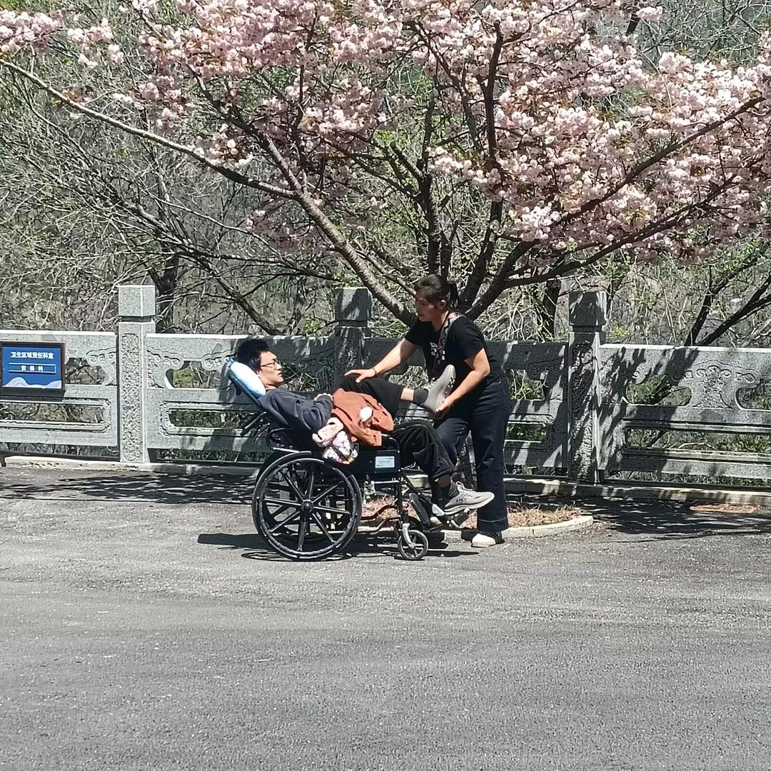 坚强阿秀