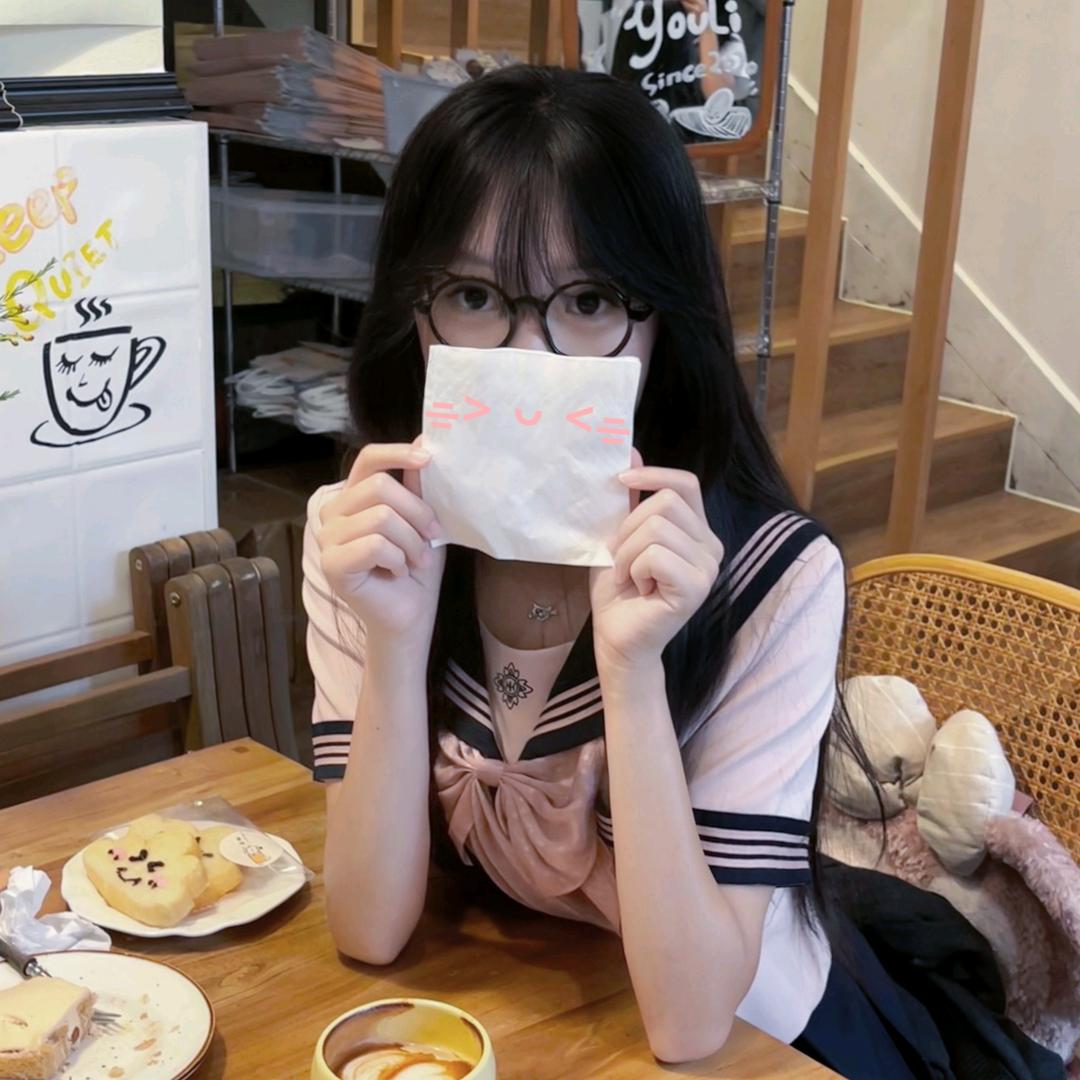 小琳喵喵（点🥣看主页）