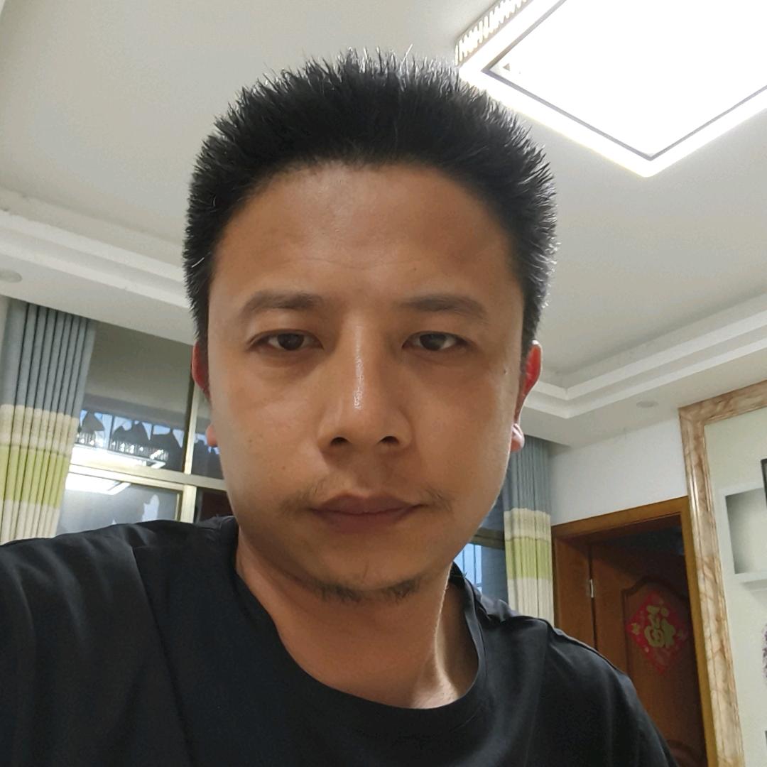 彭小龙