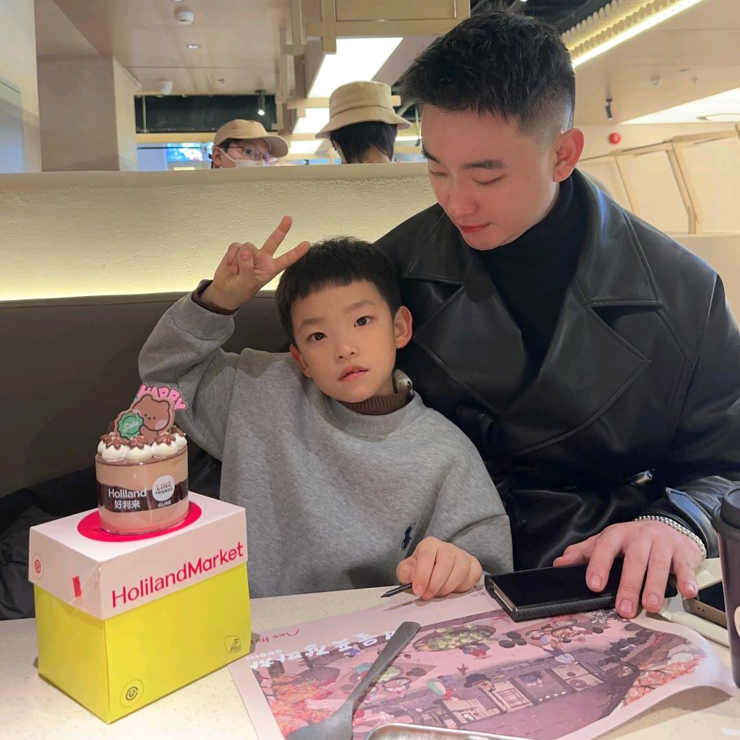 吉庆街周瘪瘪小周