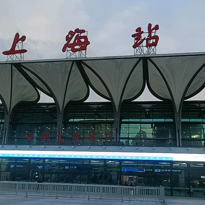潘东