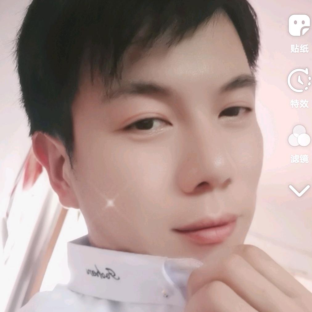 🕊️🥀沧桑🌸大叔꧔ꦿ࿐