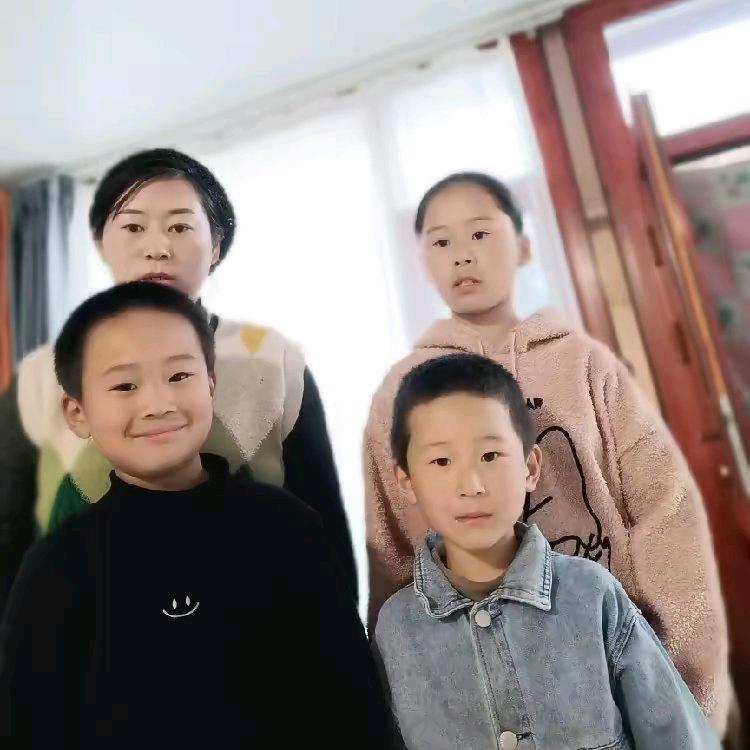 小梅努力生活记