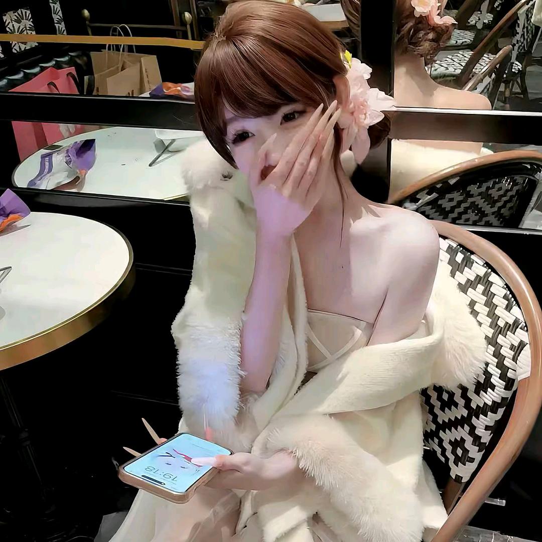 小小悃.