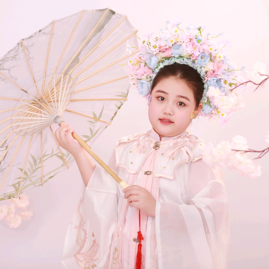 👧关美美