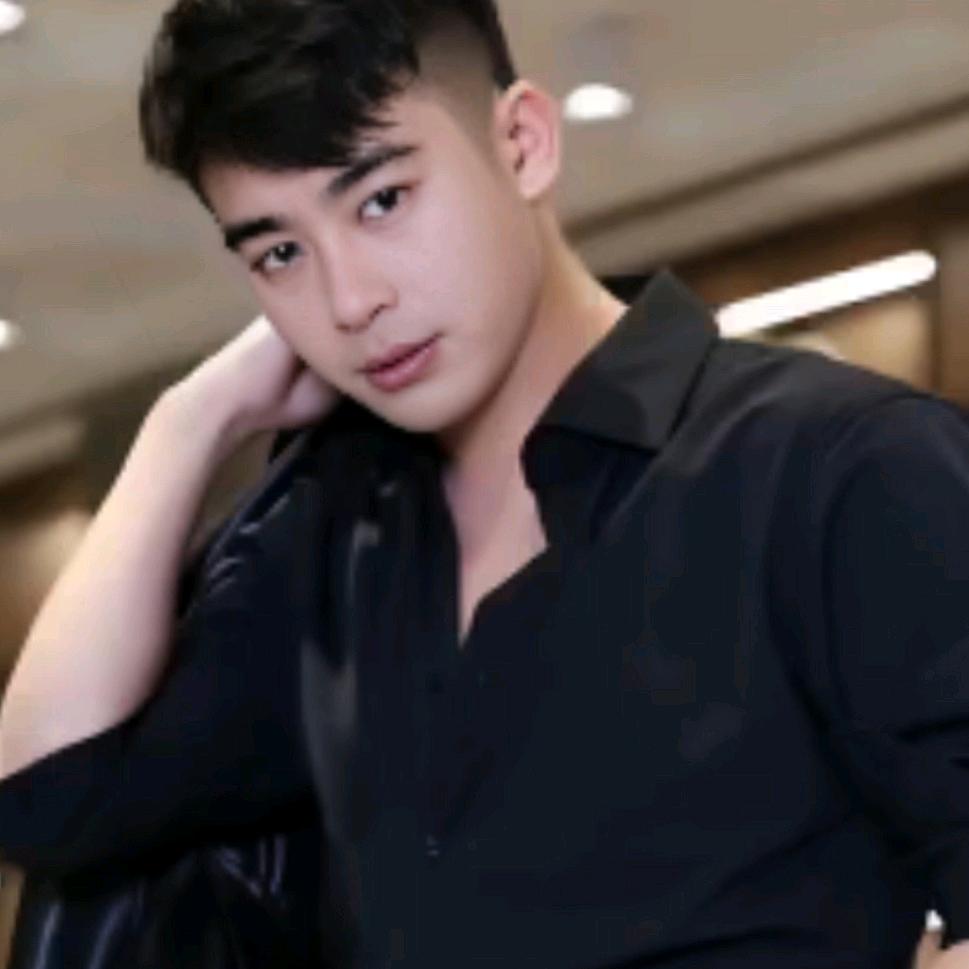 美容胶 小罗
