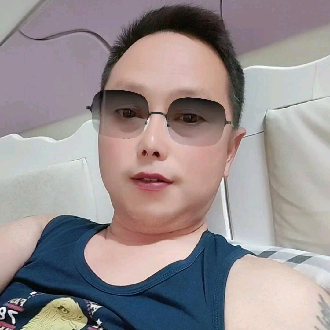 贺小平