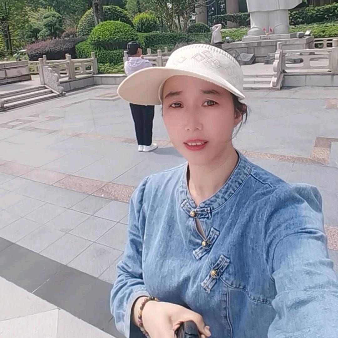 小鈺（首播早6：30）