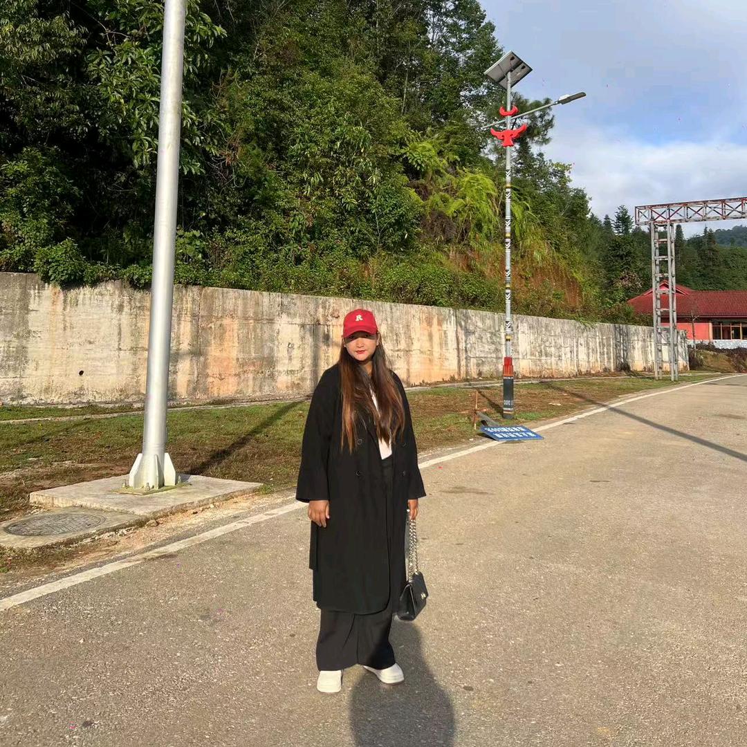 低头要有勇气，抬头要有底气。