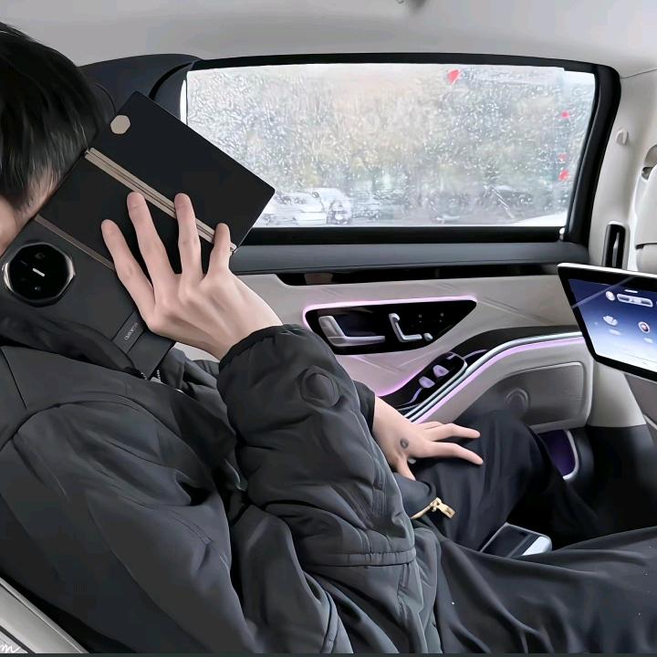 小赫