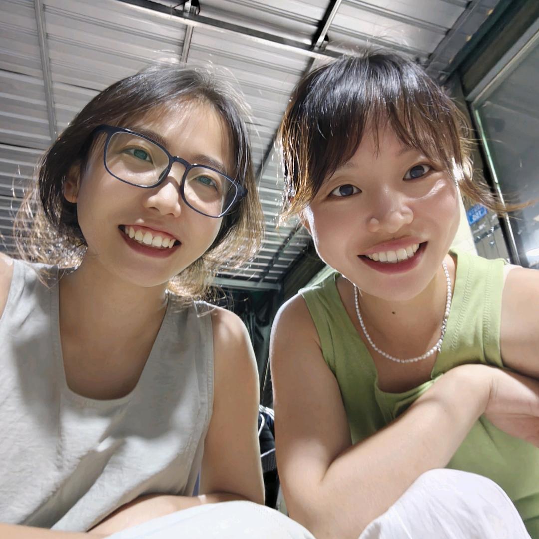 丹丹娃的服装店铺