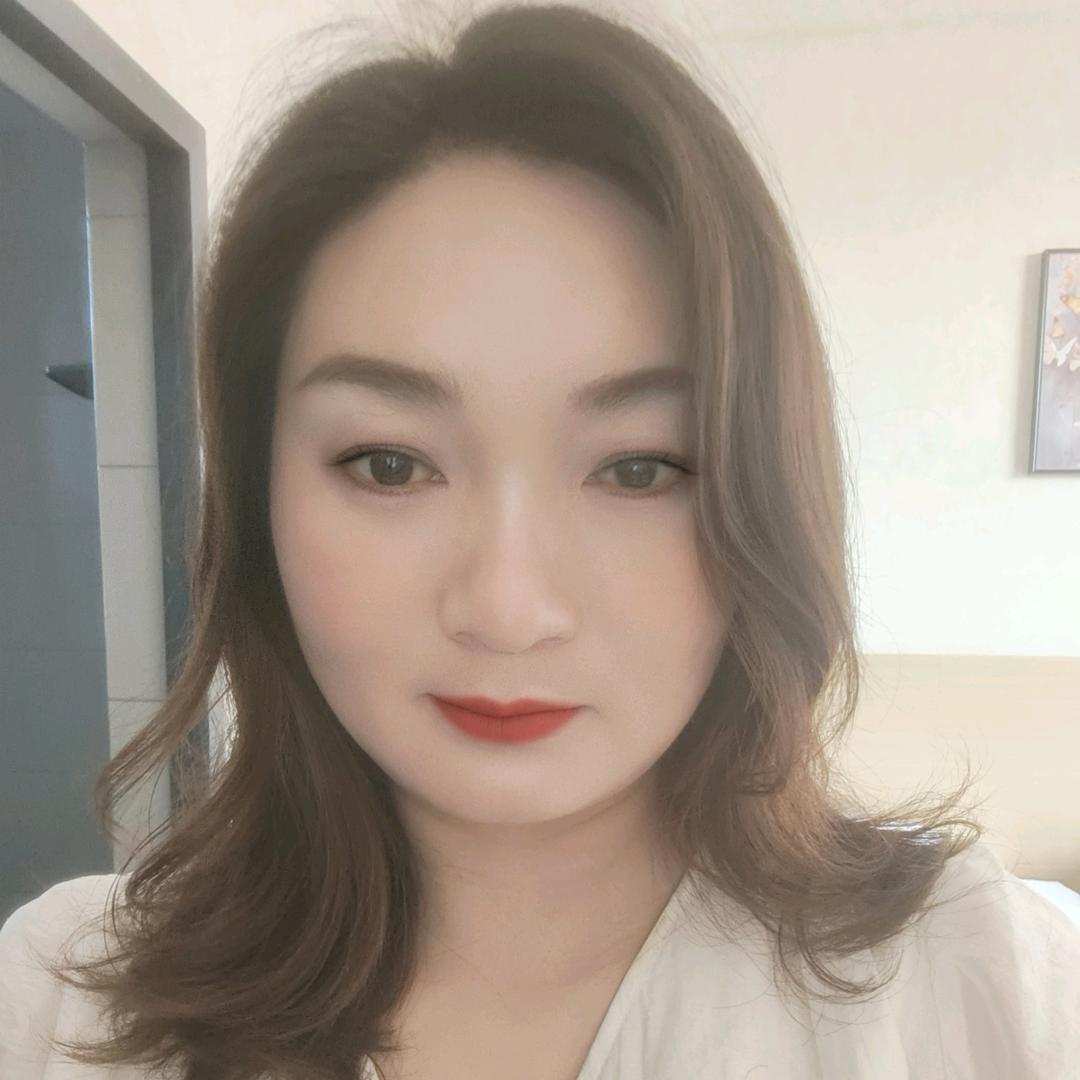 思彤