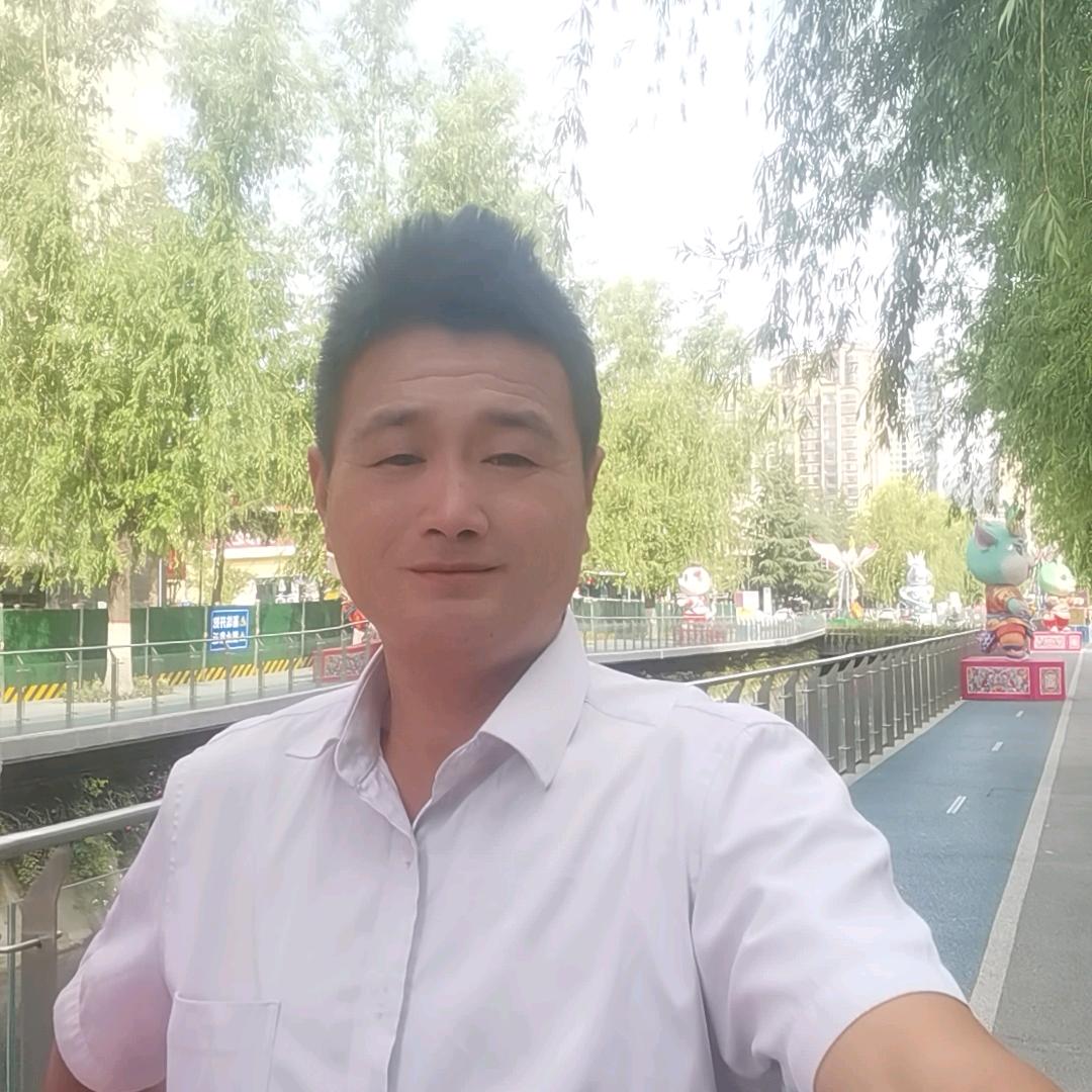 商洛良哥（骑行西藏第一人）