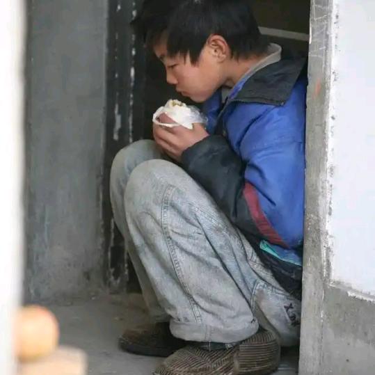 农村男孩