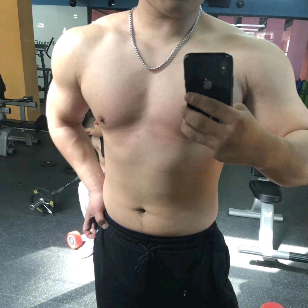 姬志航（想买个霸道）