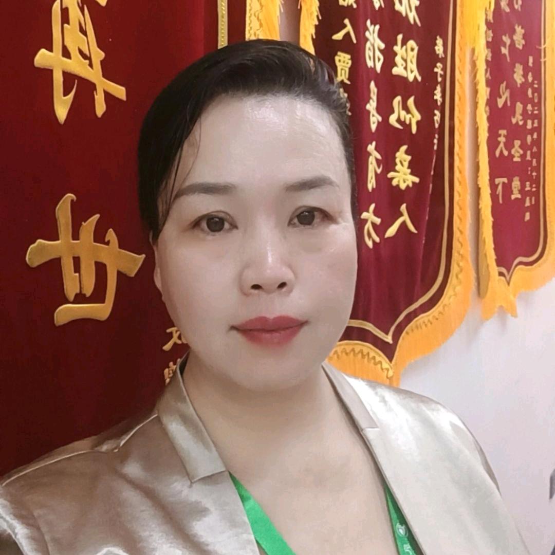 乳圣堂专业护乳师李姐