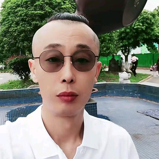 🥀এ᭄此吻 ꦿ💔为你留 ོ࿐ᩚ