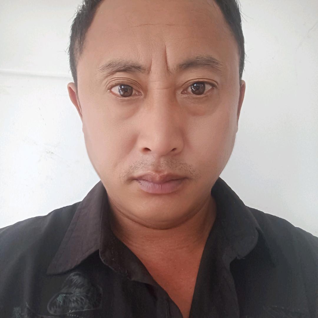 海南下槟榔肥，种槟榔。摘芒果，修枝，下肥