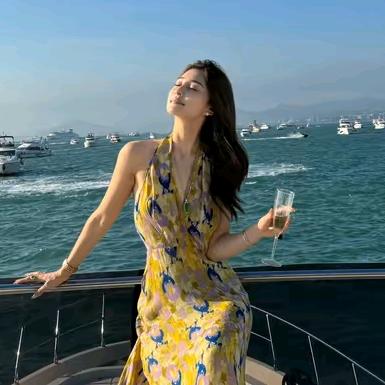 昕昕（护肤分享）