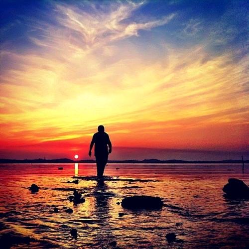 《义》勇《军》进行《曲》