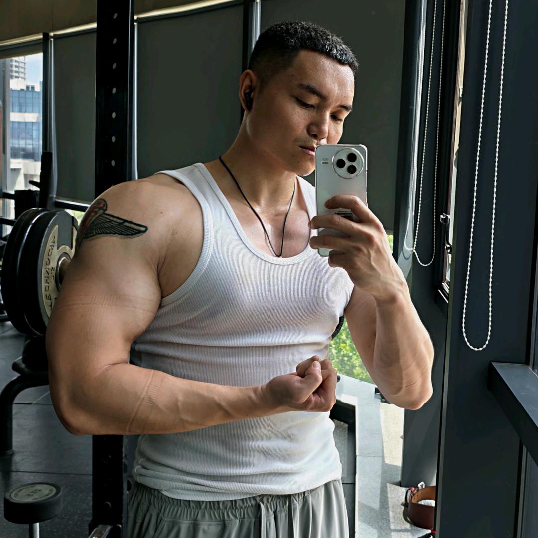 给我一把枪🔫（我真练腿）