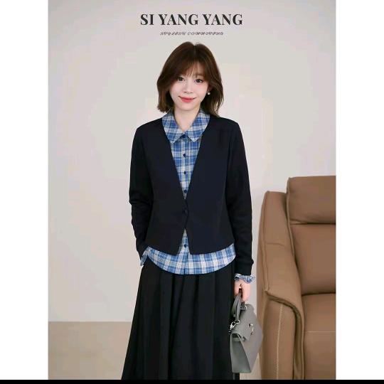 斯洋洋@精致通勤穿搭