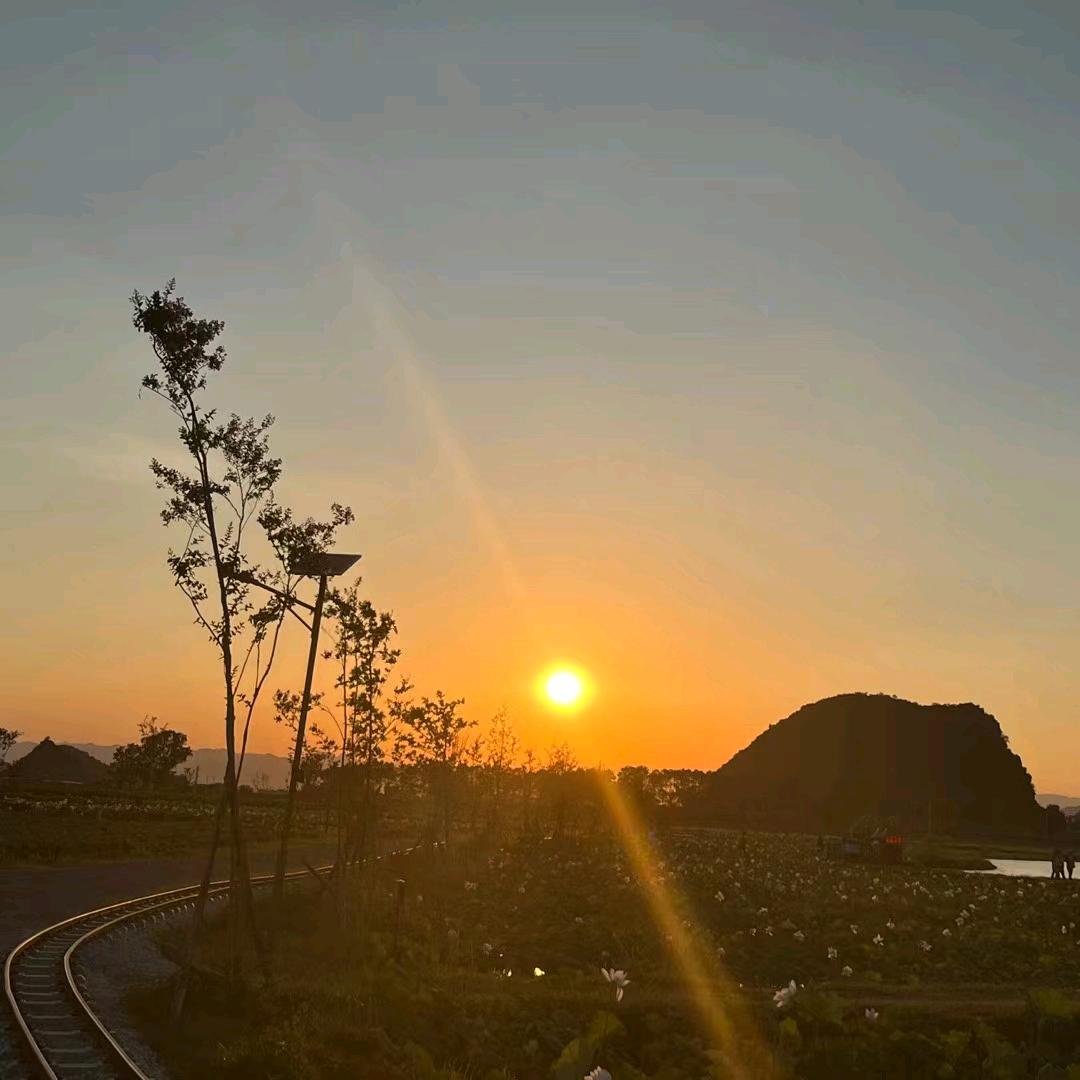🦋এ᭄我姓ꦿ李💔无人理ོ࿐ᩚ