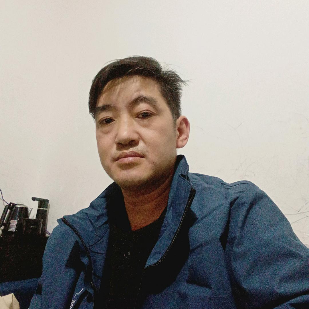 低头是黑暗，抬头全是光