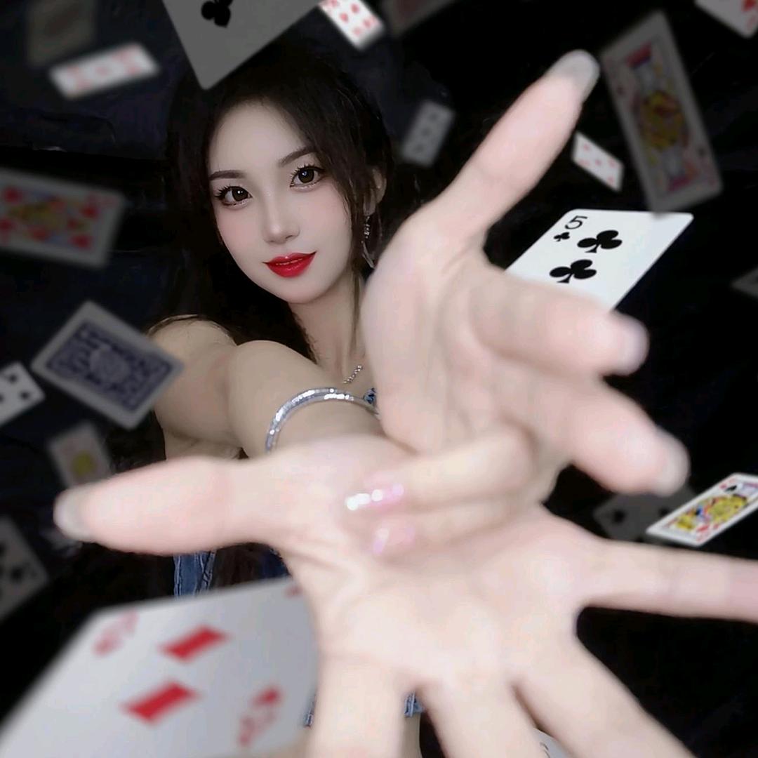 ☀ ༻ 人 间 ❤️  小迷糊 ༄༅