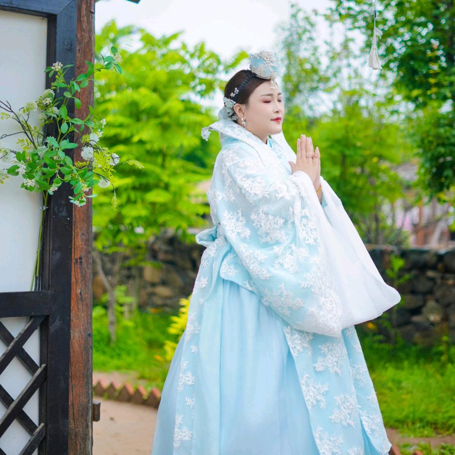 鲸鱼大码女装