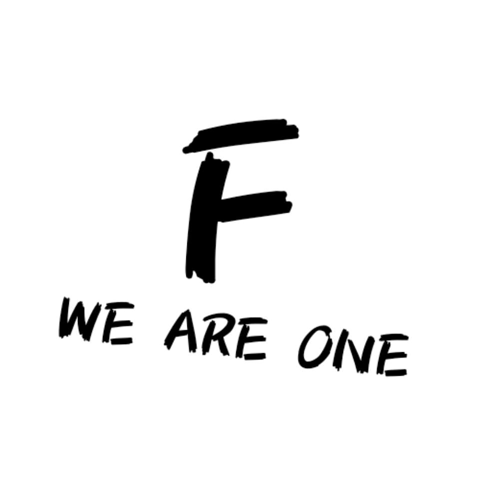 F君
