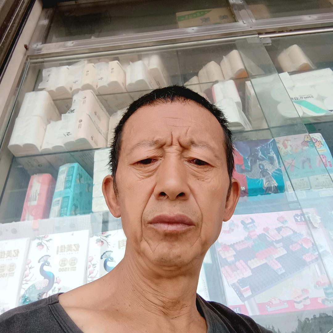 罗华