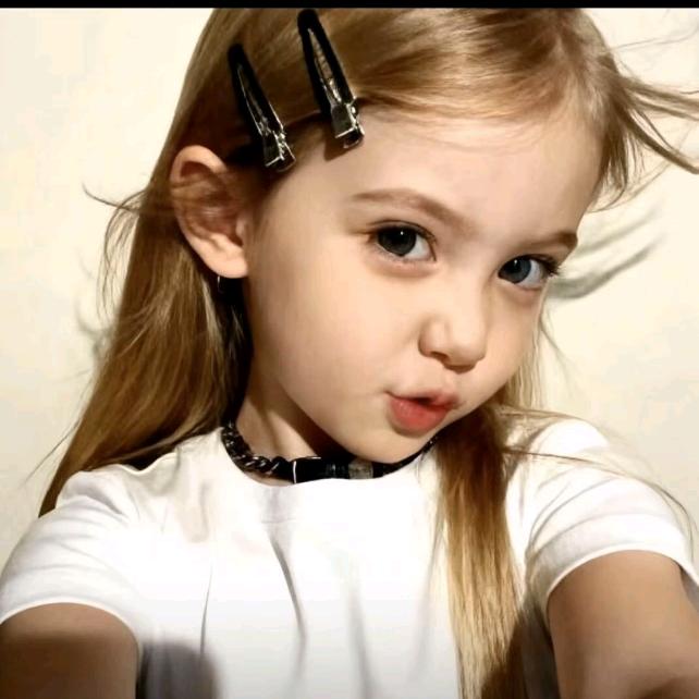 大吃一口板烧鸡腿堡