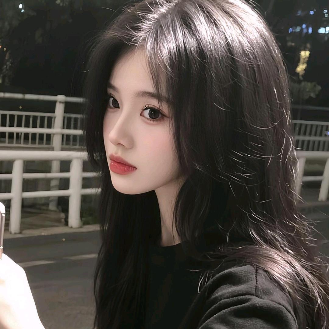 性感母蟑螂兜不住洗被蟑螂团暴打