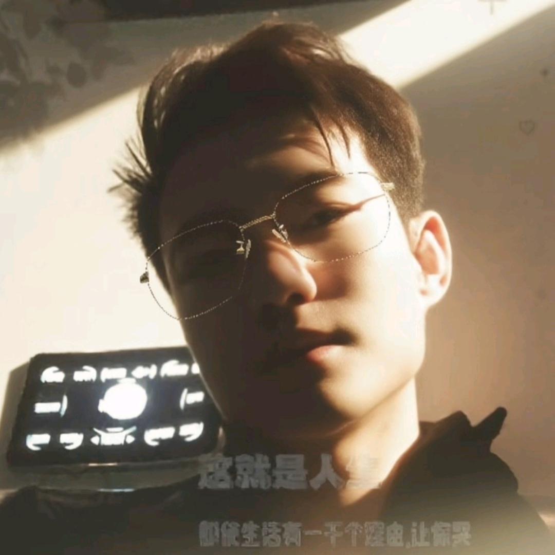 🎄月光落在左手上🎄