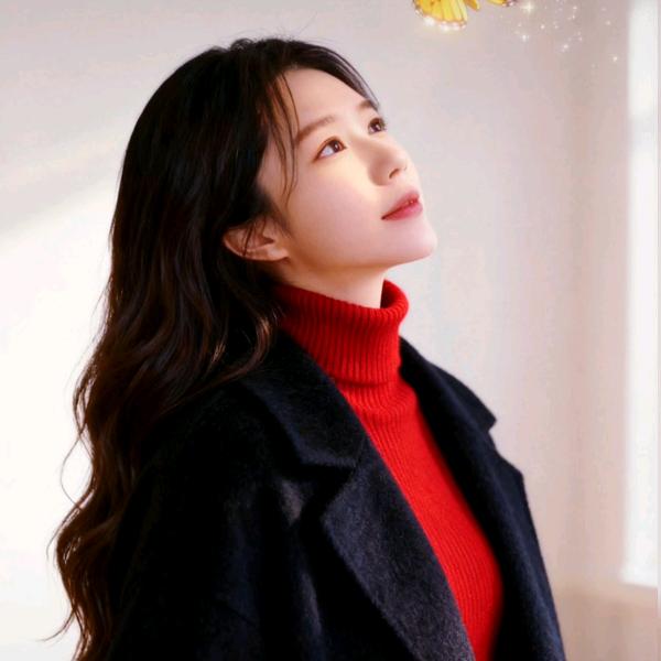 英俊潇洒一笑而过