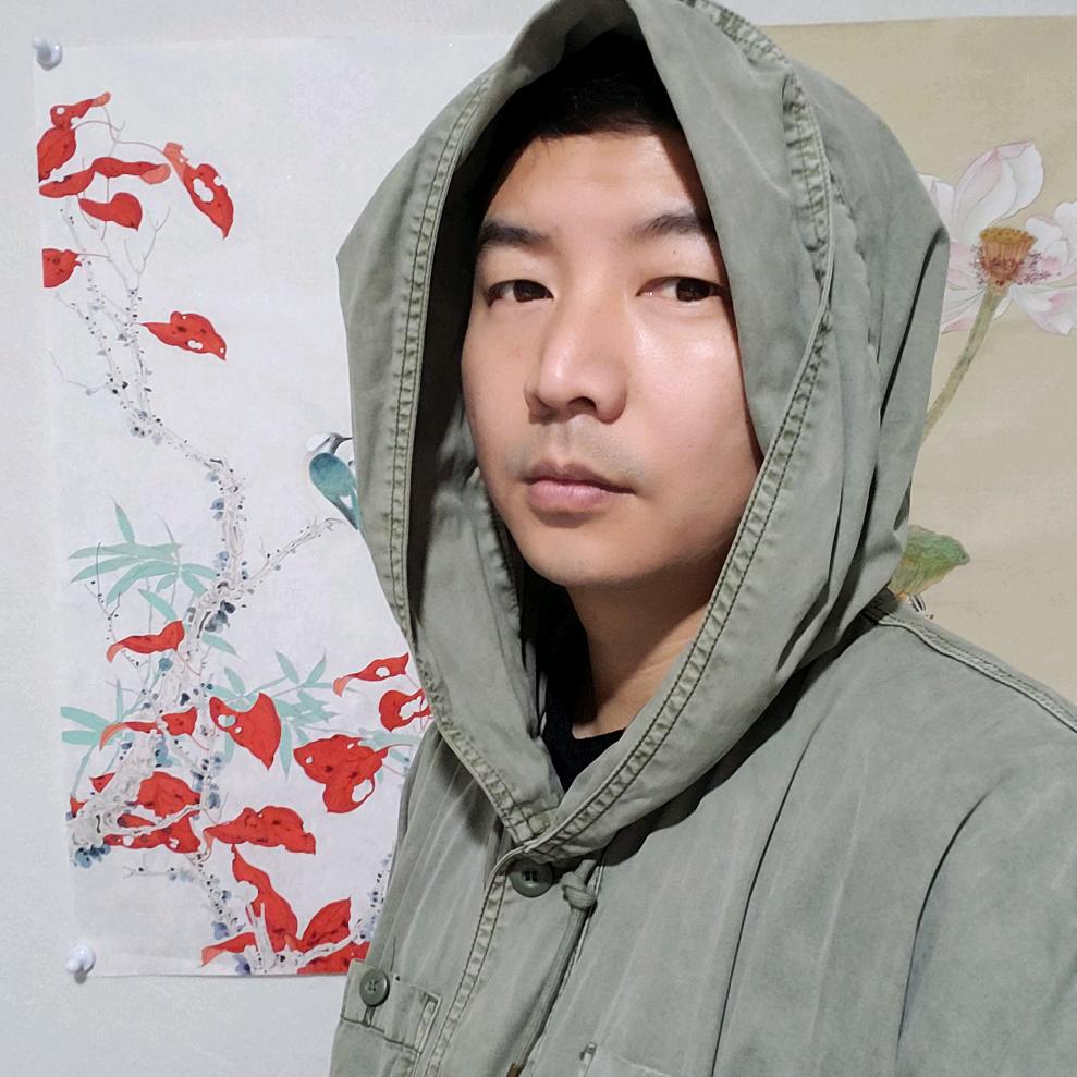 研露齋主人