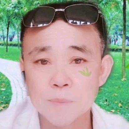 陈哥，江苏淮安人，不爱说话