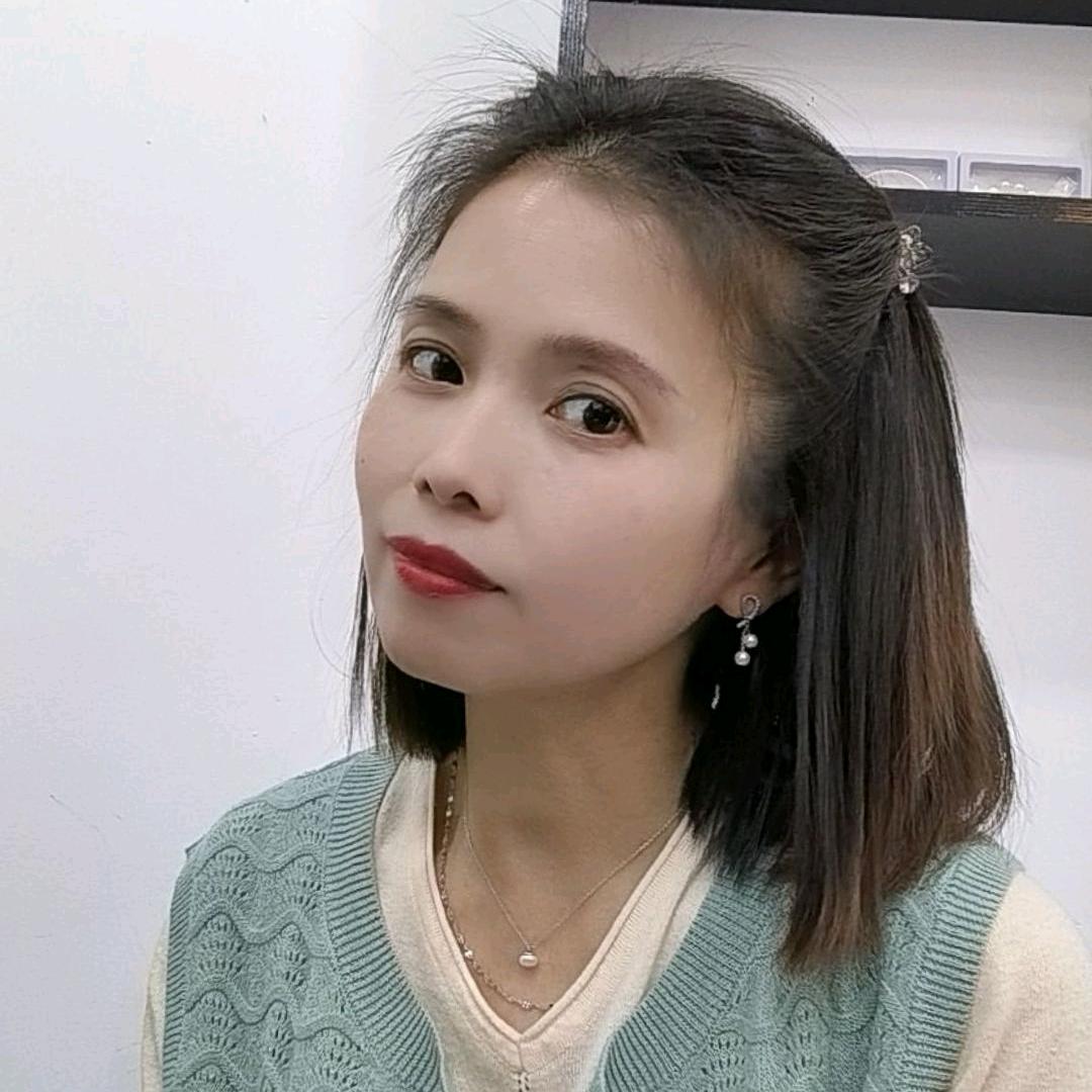 简。服装