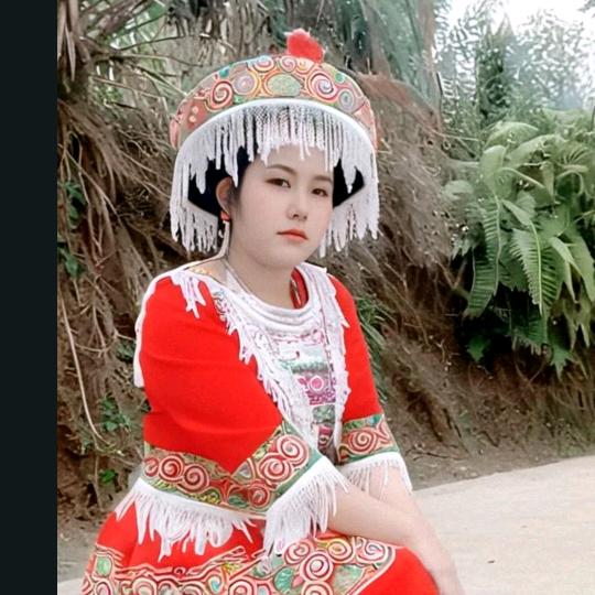 坚强女人丶文珍丶云南苗族